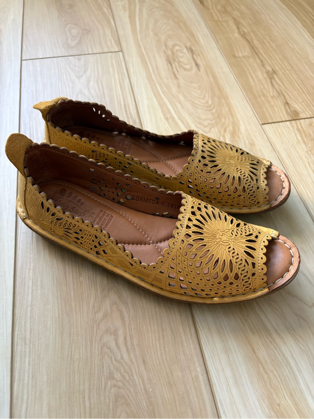 Spring Step Brandal Yellow Peep-Toe Flats Sandals Boho Festival Indie Cottage 8